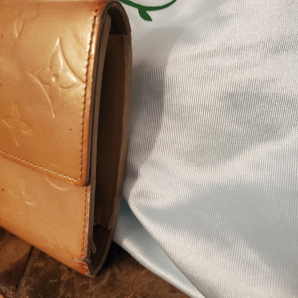 Louis Vuitton Porte Tresor Tan Noisette Monogram Vernis International Wallet - Picture 5 of 16